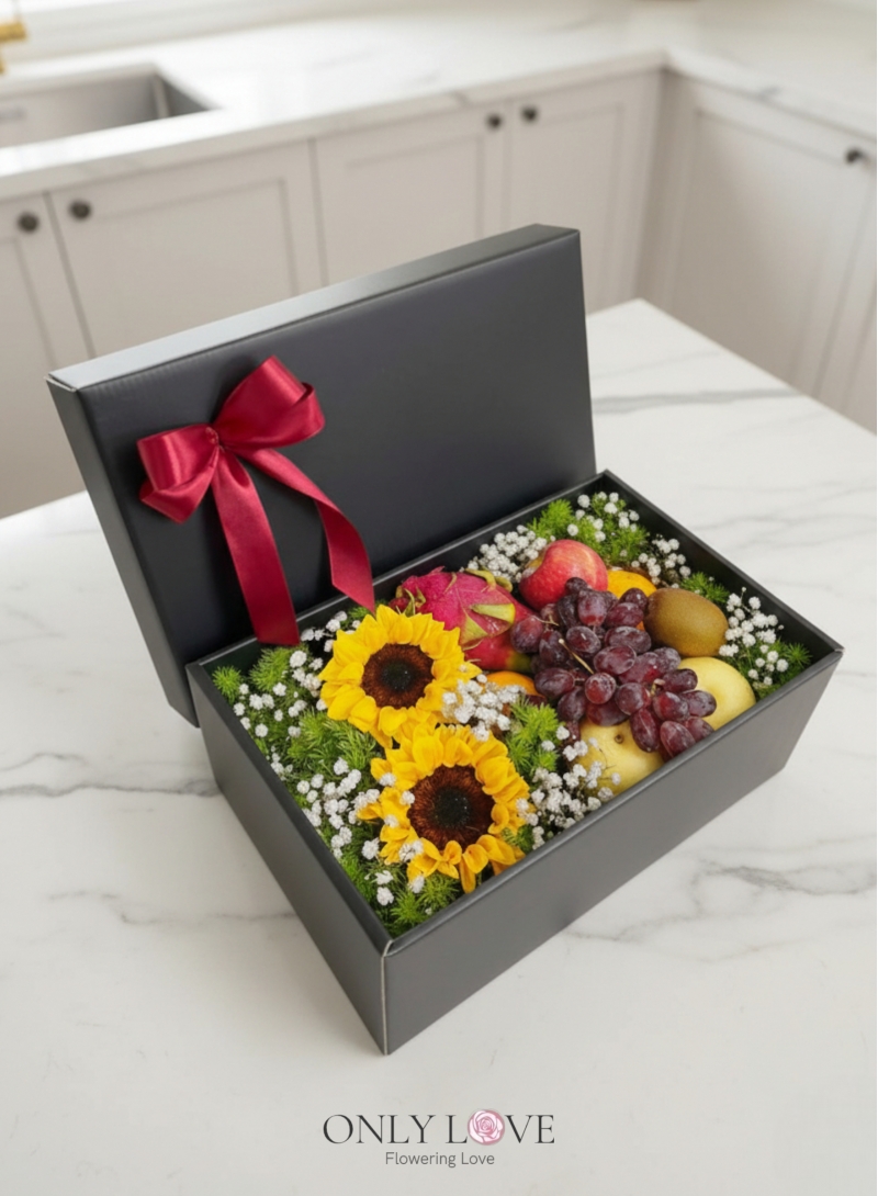 LB23 Fruits & Flower Gift Box