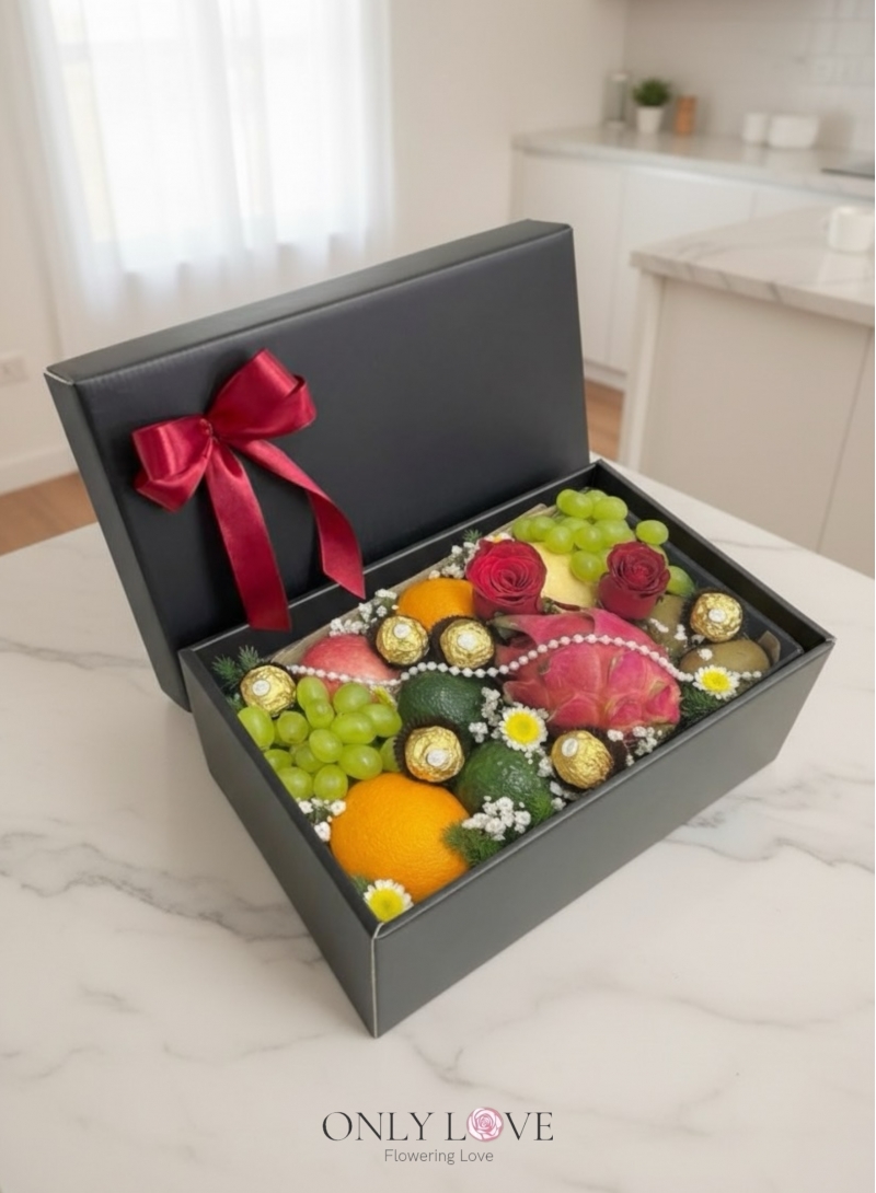 LB14 Flower, Fruits & Choc Gift Box