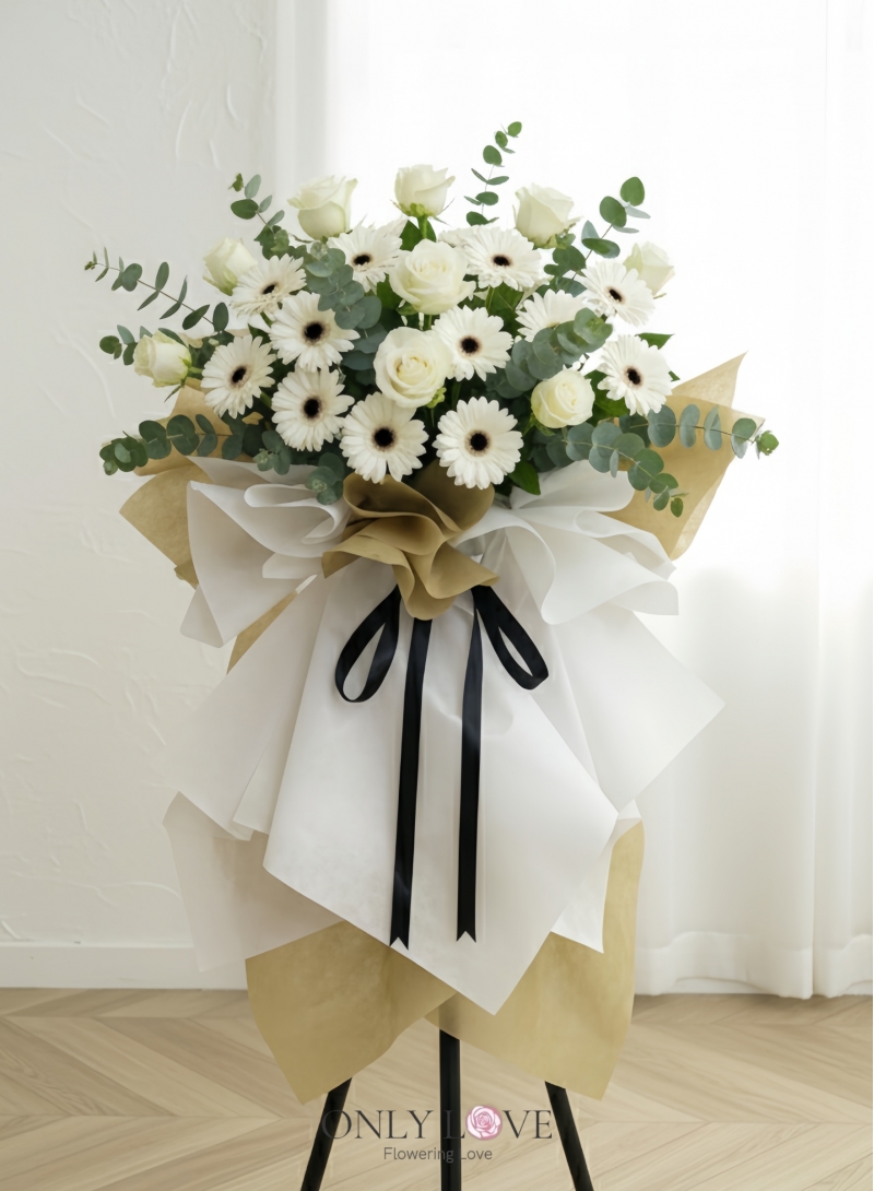 C70 Condolence Sympathy Flower Wooden Stand