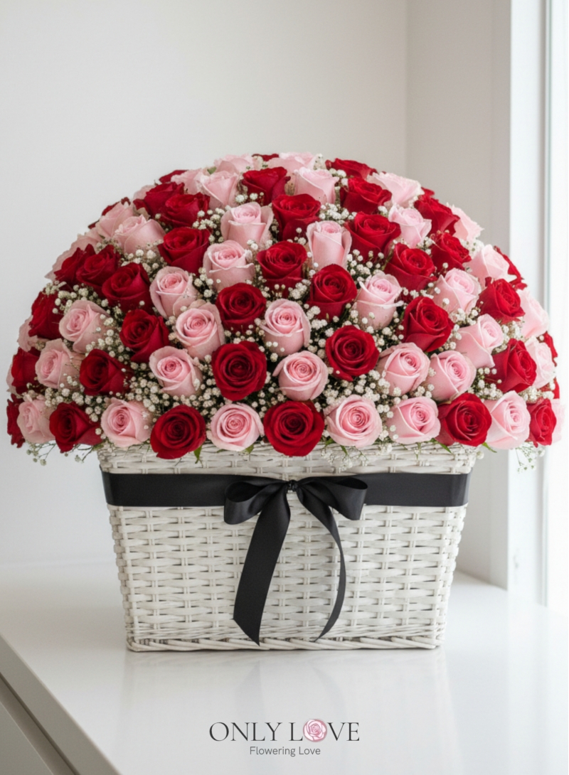 B78 99 Stalks Roses Flower Basket