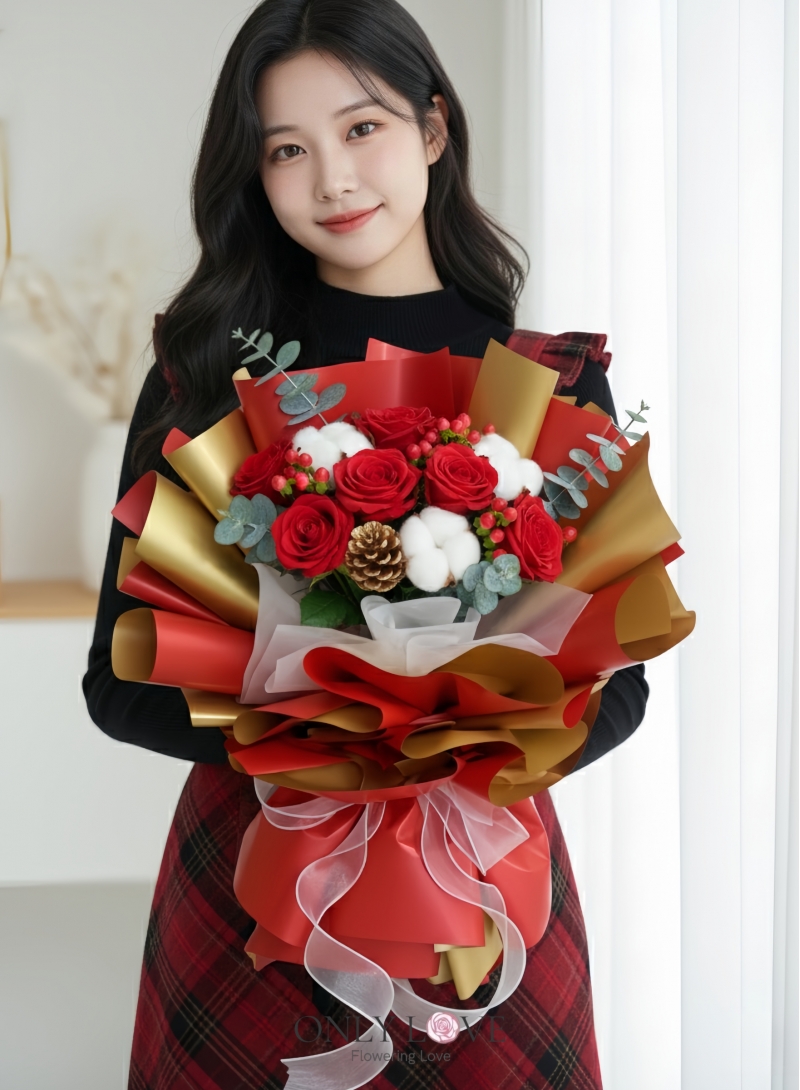 CM003 Christmas Rose Bouquet