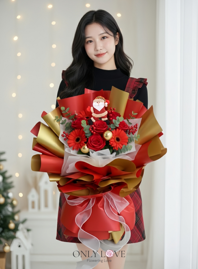 CM039 Christmas Rose Bouquet