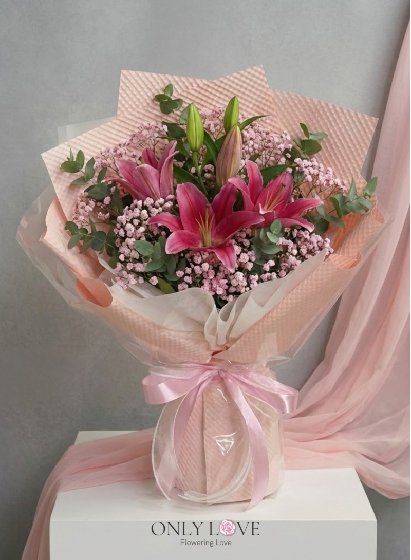A09 Enchanted Blush Lilies Bouquet (M)