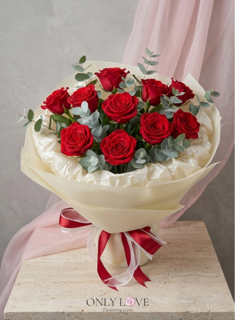 L22 Enchanted Blush Roses Bouquet (M)