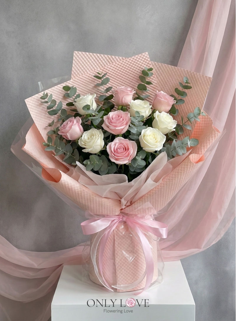 L26 Enchanted Blush Lilies Bouquet (M)