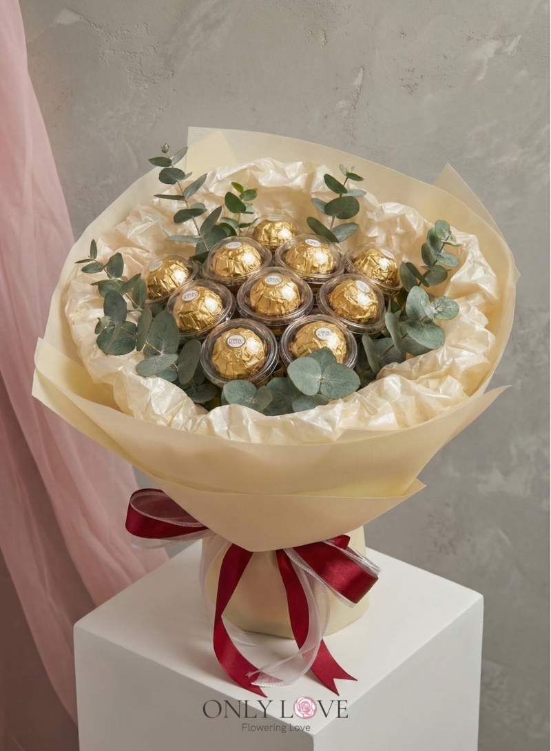 E26  Enchanted Blush Ferrero Rocher Bouquet (M)