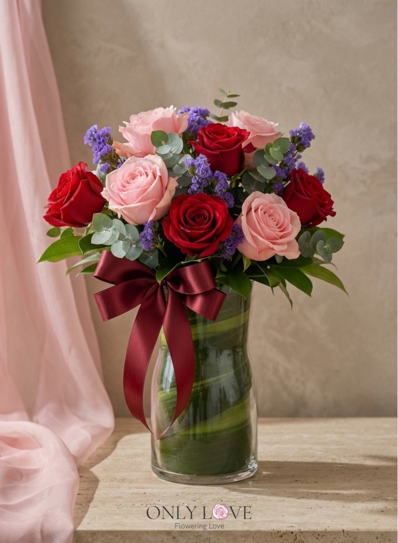 VT030 Enchanted Blush Roses in Vase
