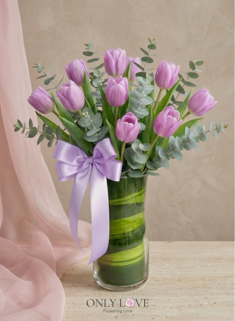 VT031 Enchanted Blush Tulip in Vase