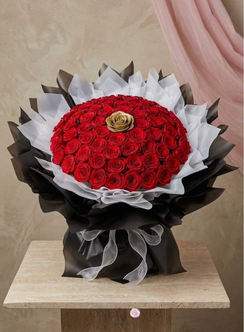 VT034 Enchanted Blush 99 Imported Roses Bouquet