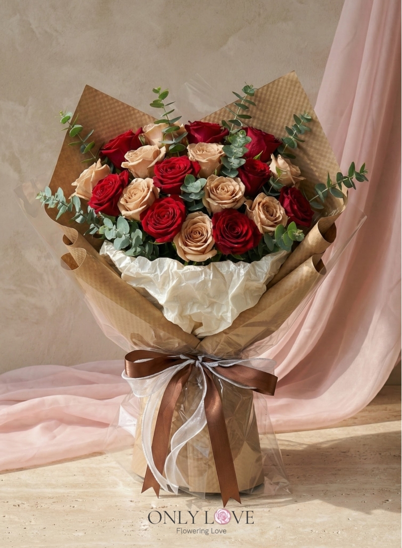 VT051 Enchanted Blush Roses Bouquet (M)