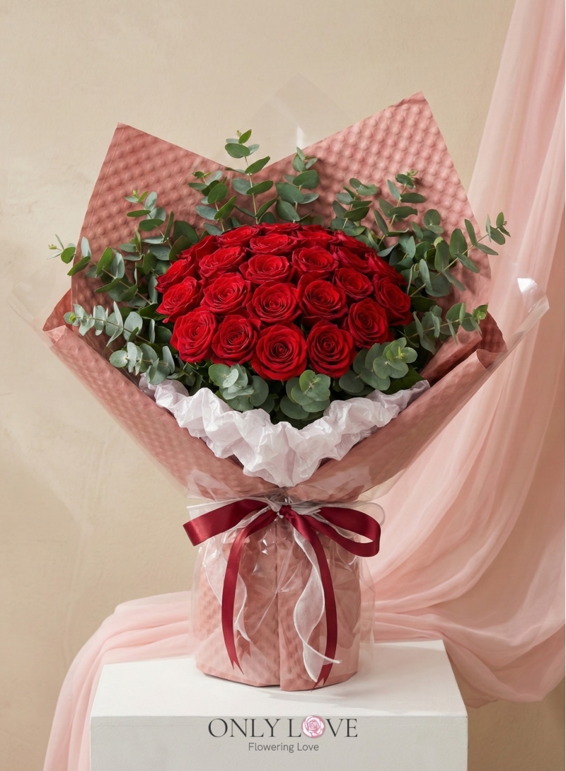 VT054 Enchanted Blush Roses Bouquet (M-L)