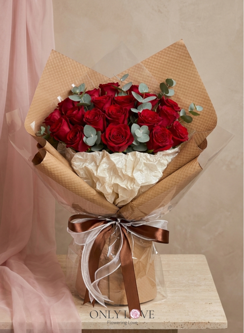 VT066 Enchanted Blush Roses Bouquet