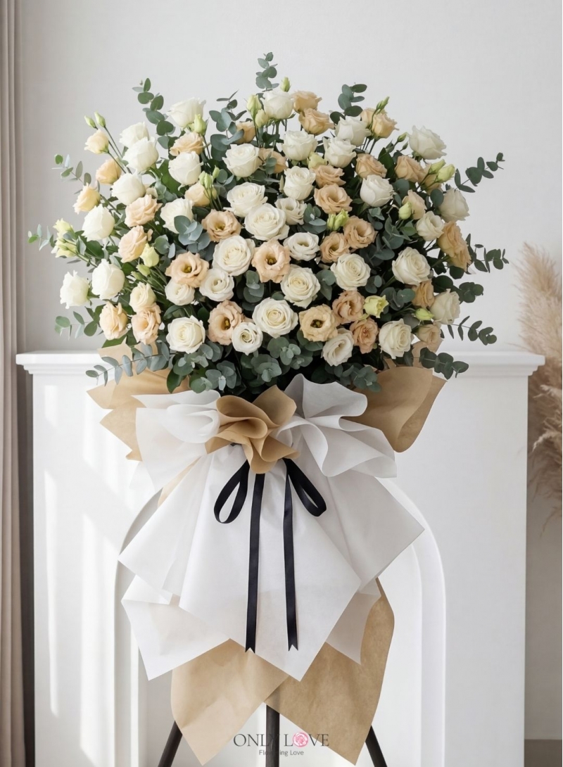 C80 Condolence Satin Stand