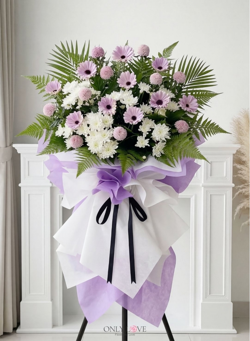 C107 Condolence Wooden Stand