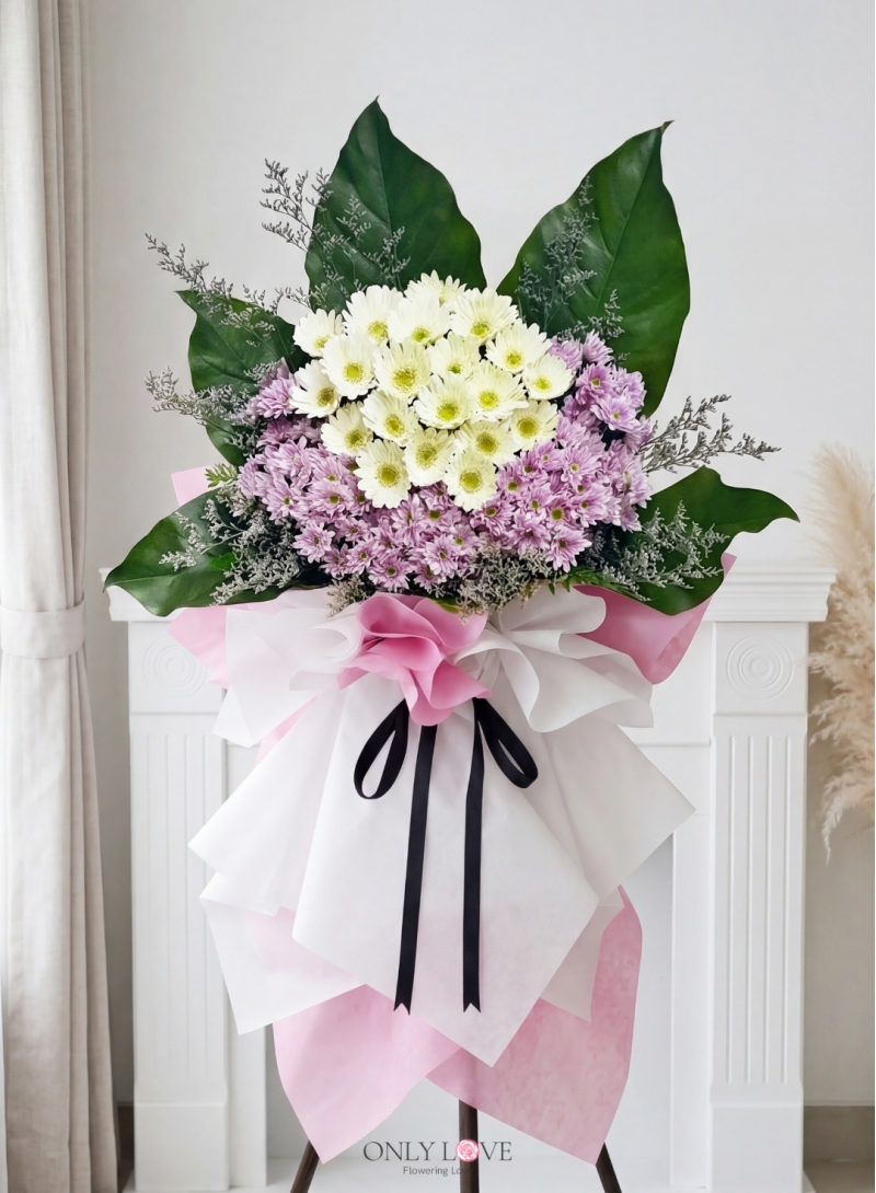 C109 Condolence Wooden Stand