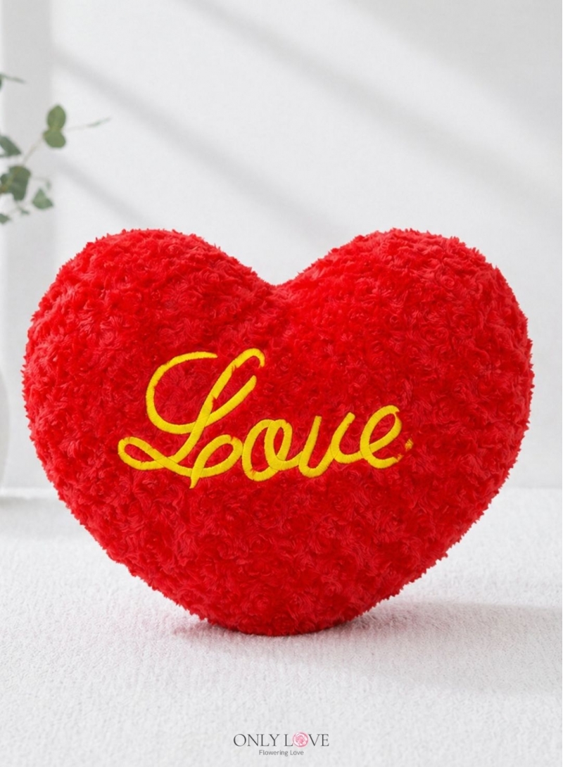 AD026 Love Cushion (40cm)