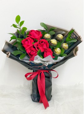 Bouquet bakul coklat ferrocher - Elissya Florist Langkawi