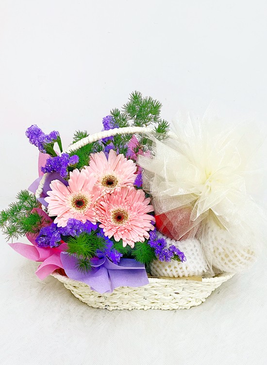 F22 Fruits & Flowers Basket