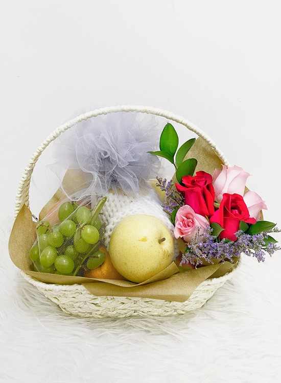 F25 Fruits & Flowers Basket