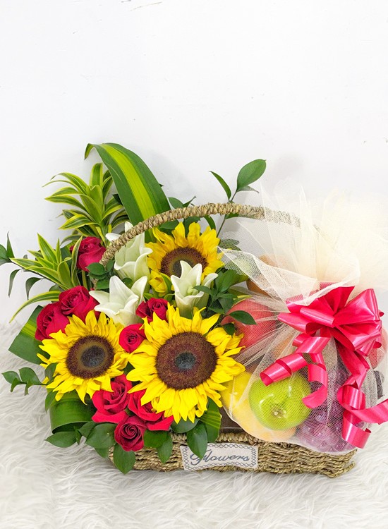 F28 Fruits & Flowers Basket