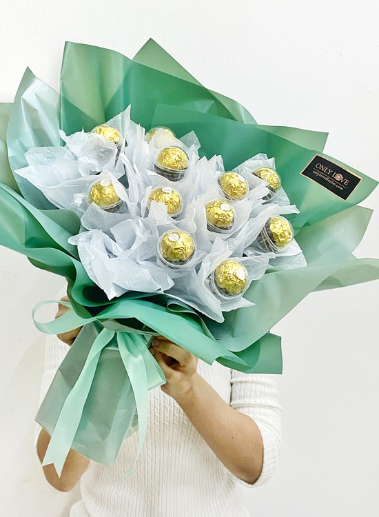 E20 Ferrero Rocher Bouquet