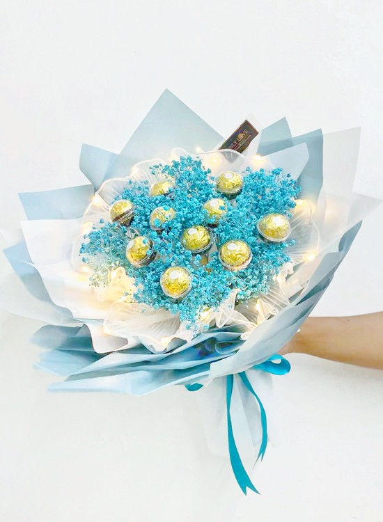 E01 Ferrero Rocher Bouquet