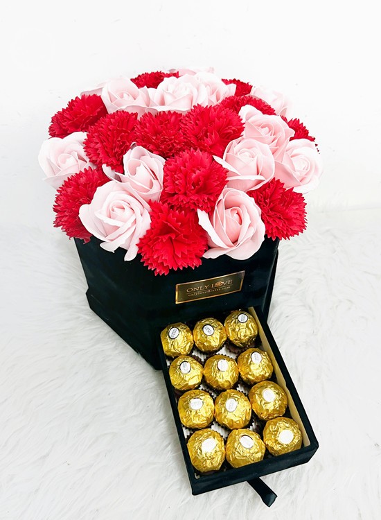 CF015 Choc & Flower Gift Box