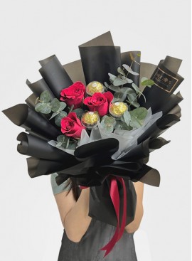 Premium Forrero Rocher flower gift box for birthday ,wedding