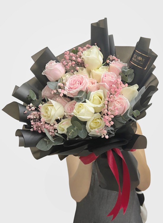 L137 Korean Style Rose Bouquet