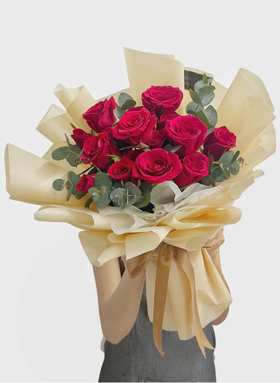 L106 Korean Style Rose Bouquet