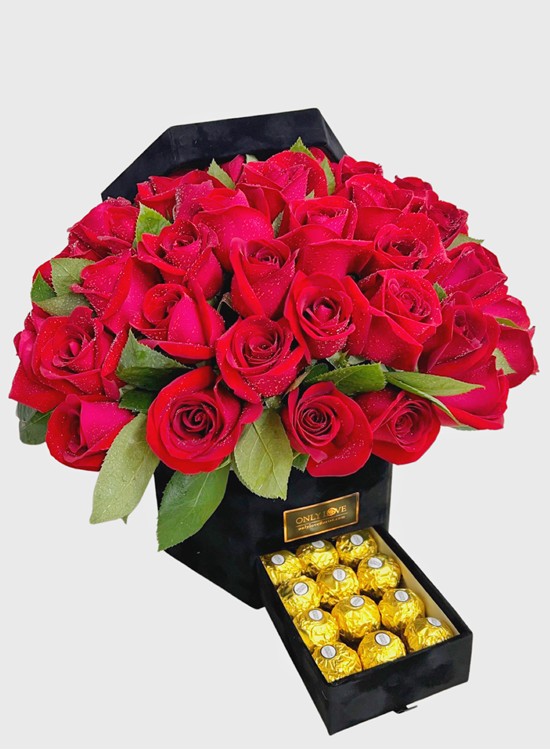 CF022 Choc & Flower Gift Box