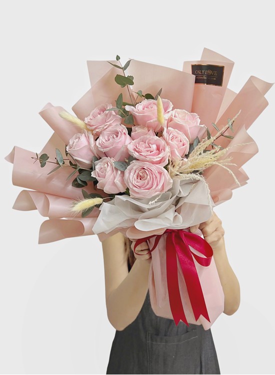 L105 Korean Style Rose Bouquet