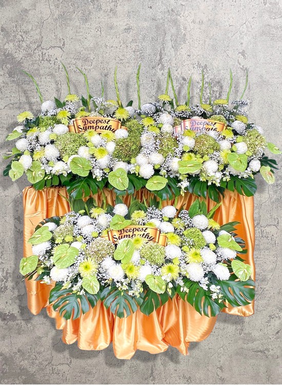 C71 Condolence Flower Stand 6'(H)
