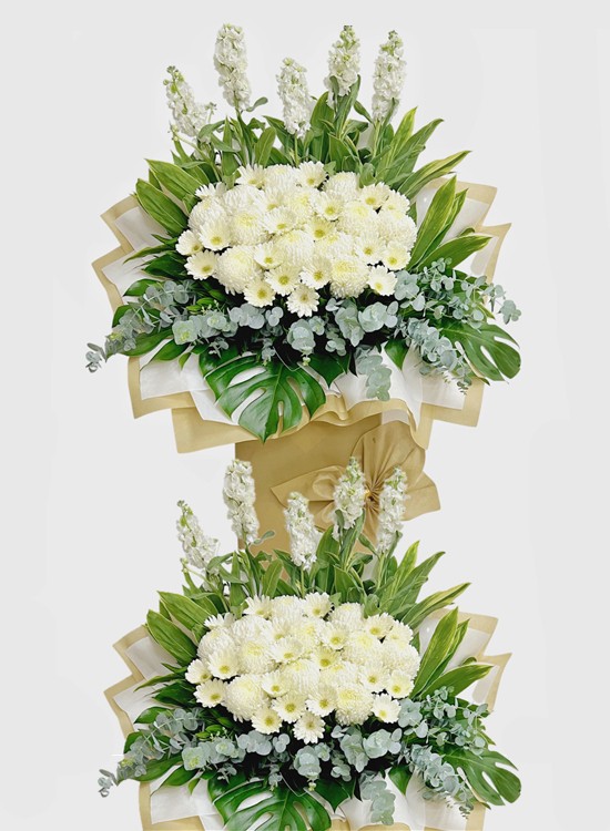 C134 Condolence Flower Box