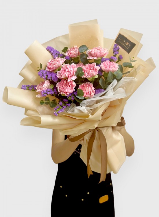 MD066 Carnation Bouquet