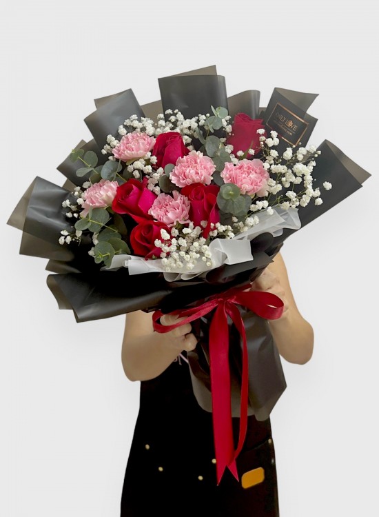 MD052 Carnation Bouquet