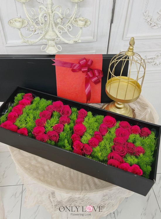 "Love" Roses Gift Box