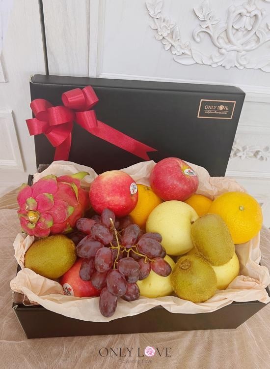 LB15 Assorted Fruist Gift Box