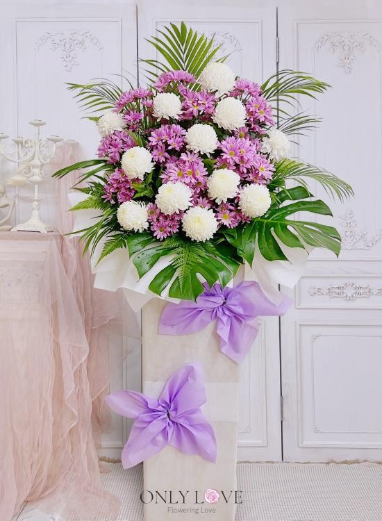 C136 Condolence Flower Box