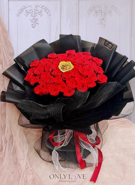 L54 50 or 99 Roses Bouquet
