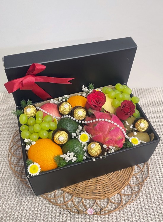 LB14 Flower, Fruits & Choc Gift Box