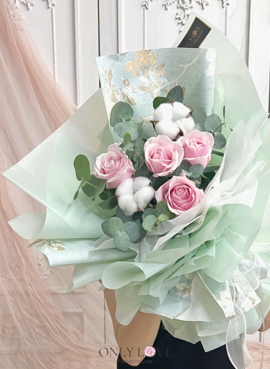 L131 Korean Style Rose Bouquet