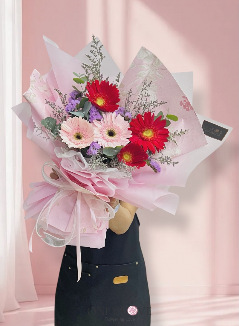 G02 Classic Elegance Gerbera Bouquet