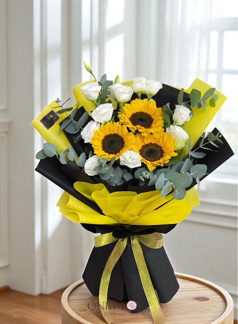 S10 Sunflower Bouquet