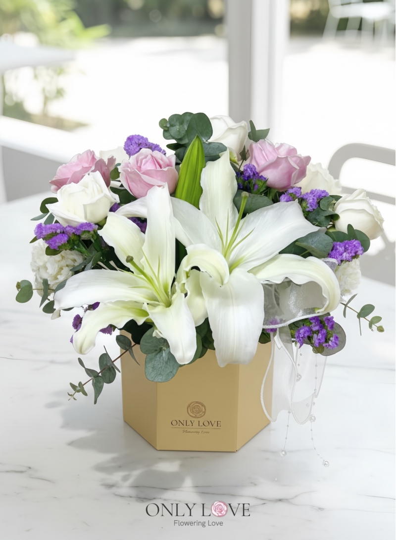 BB063 Classic Elegance Rose Bloom Box
