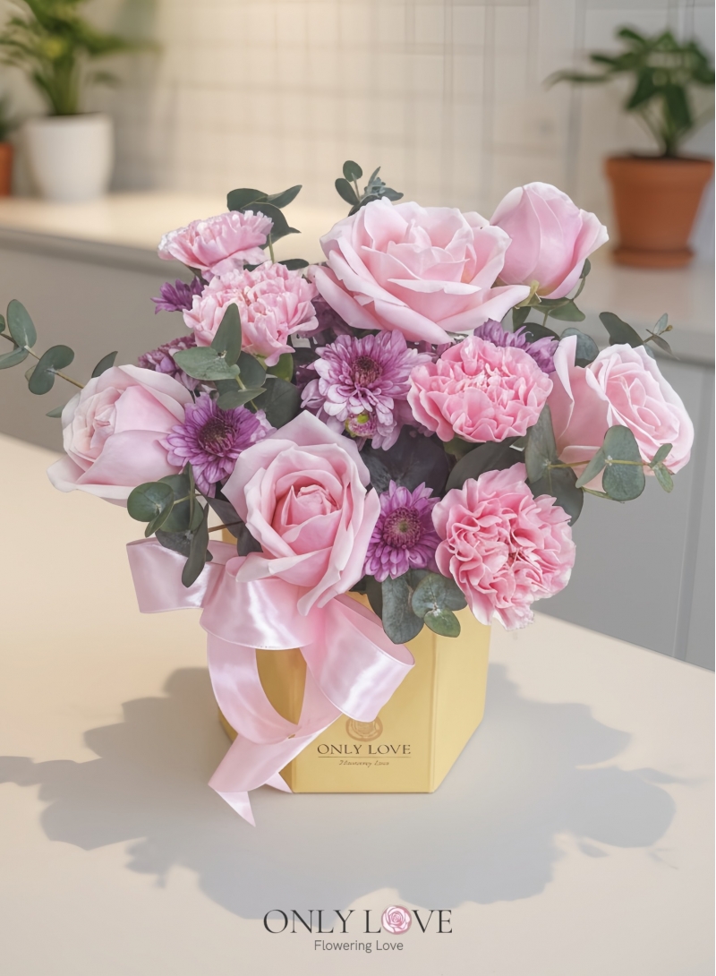 MD058 Carnation Bloom Box
