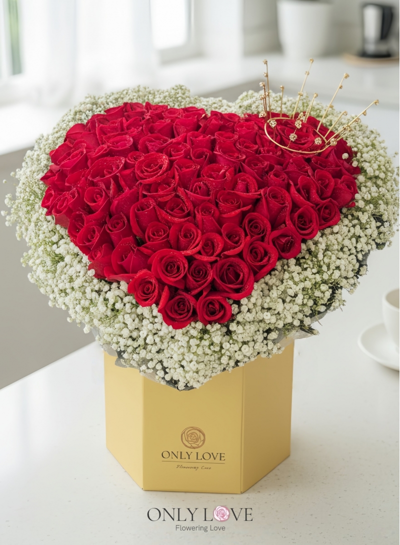 BB024 50 or 99 Roses Classic Elegance Bloom Box