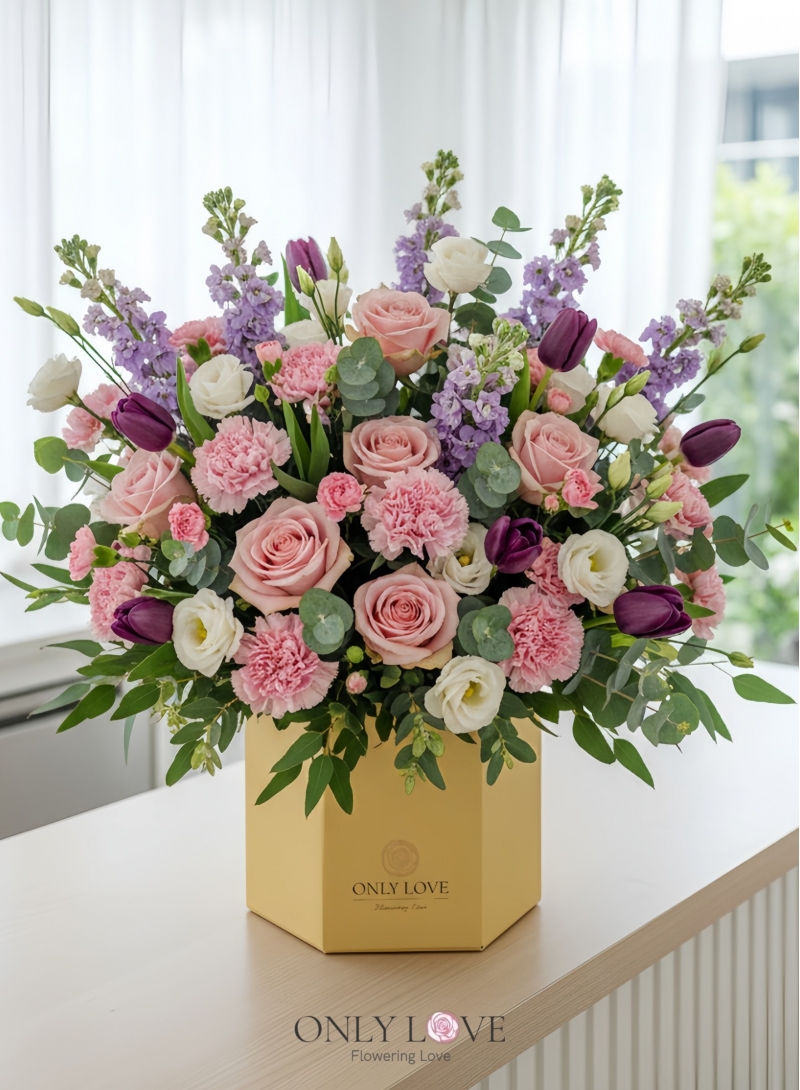 BB006 Luxury Flower Bloom Box