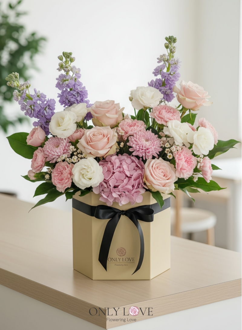 BB062 Luxury Flower Bloom Box