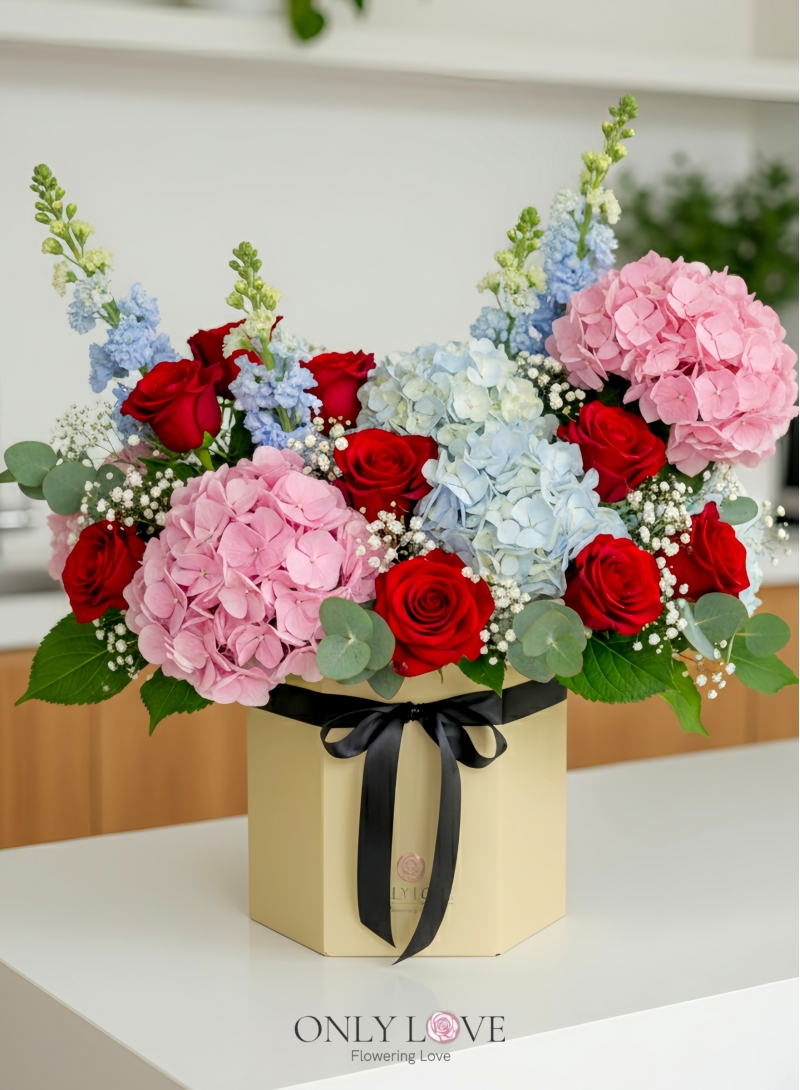 BB096 Luxury Flower Bloom Box